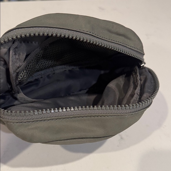 Lululemon Pouch - Picture 3 of 6